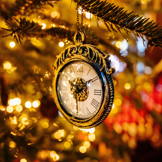 Scent and Memory: How Fragrance Makes the Holidays Feel Like Home